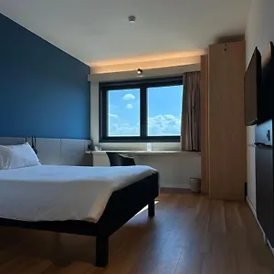 Отель Ibis Fiera, Рим