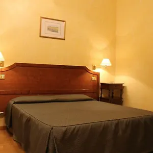 Отель Fiori, Рим